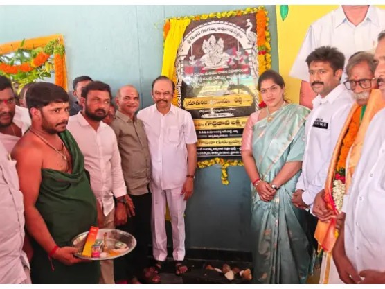 అన్నాదాన సత్రాన్ని ప్రారంభించిన ఎంపీ