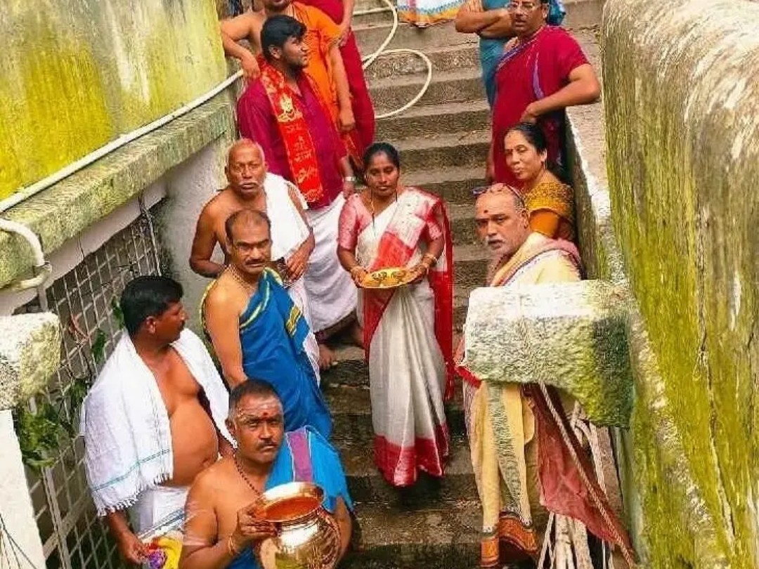 వైభవంగా ధ్వజస్తంభ ప్రతిష్ఠాపన