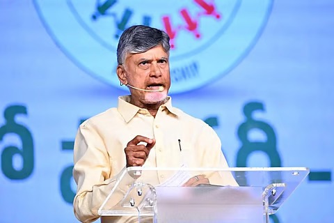దుబాయ్‌లో తెలుగు ప్రజలతో CBN సమావేశం
