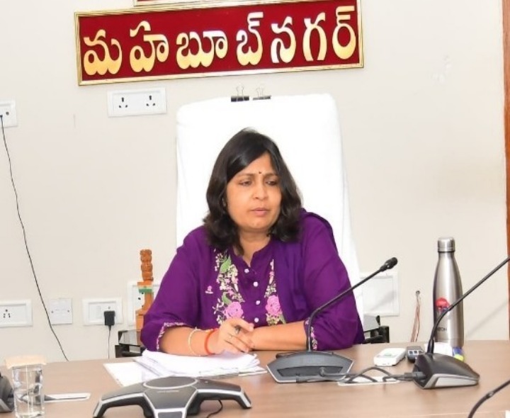 ధాన్యం కొనుగోళ్లు పారదర్శకంగా జరగాలి: కలెక్టర్
