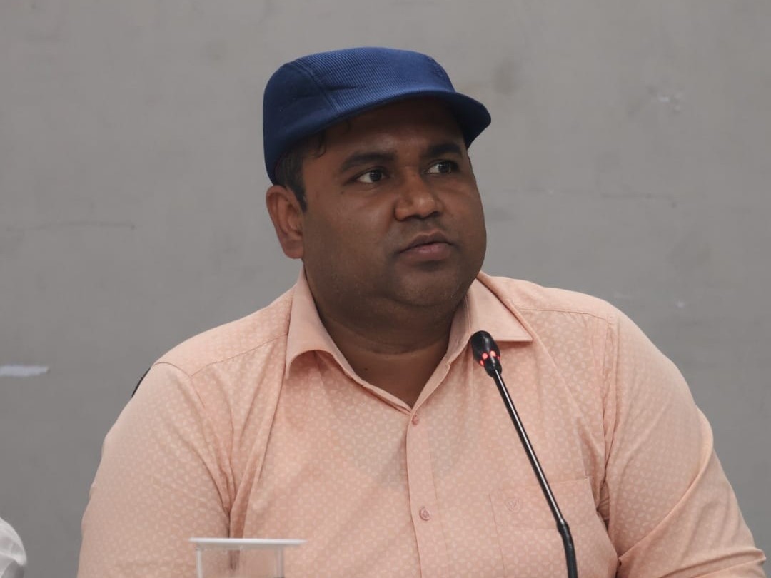 ‘అధికారులు ఫైల్స్‌ను ఈ – ఆఫీసులోనే పంపాలి’