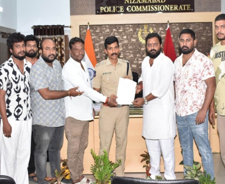 ‘రెచ్చగొట్టే వారిని జిల్లాకు అనుమతించొద్దు’
