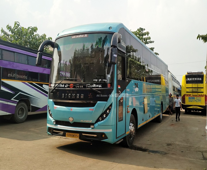 బెంగళూరులో 30 బస్సులు సీజ్‌