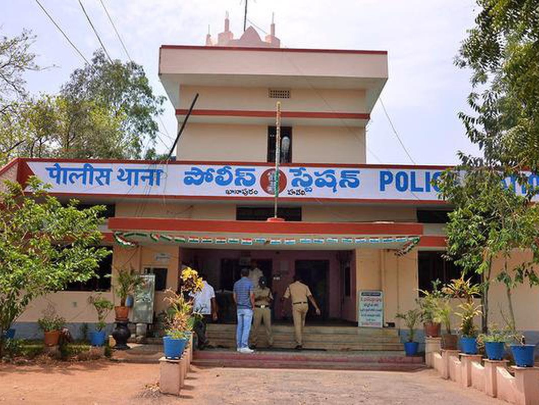 ఇంటర్ విద్యార్థిని అదృశ్యంపై కేసు