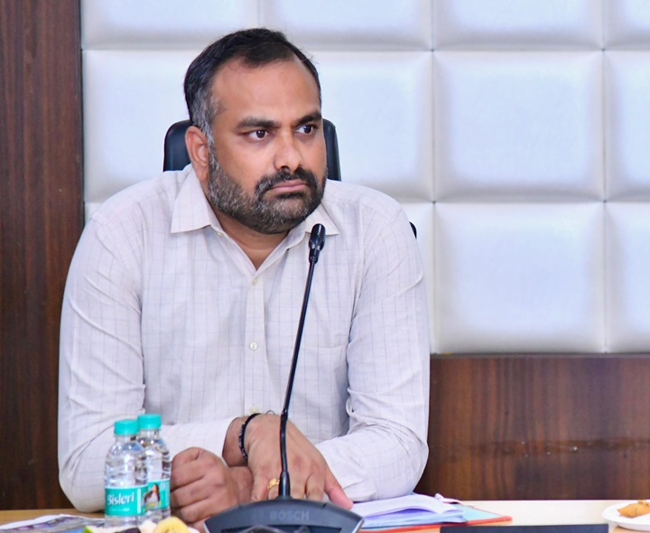 ‘తప్పుడు సమాచారం వ్యాప్తి చేస్తే కఠిన చర్యలు’