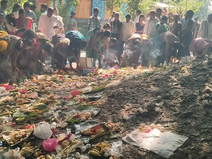 ఆంబోతుతిప్పలో ఘనంగా చవితి వేడుకలు