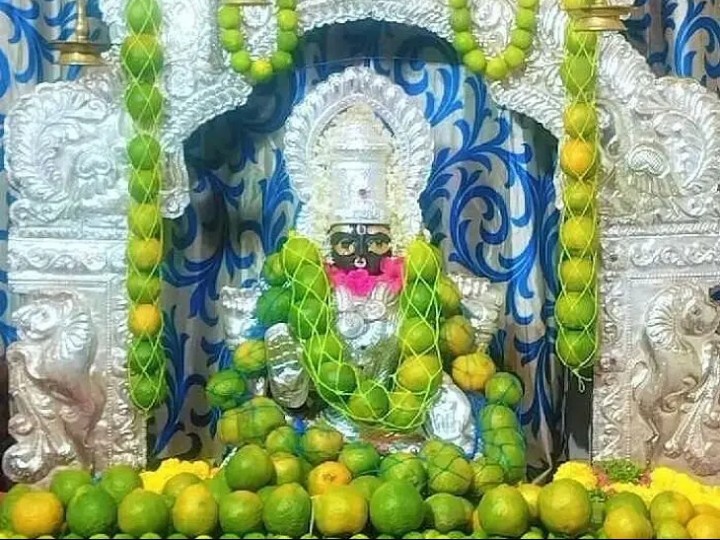 శ్రీబాల త్రిపుర సుందరి అమ్మవారికి కమల ఫలాల అలంకరణ