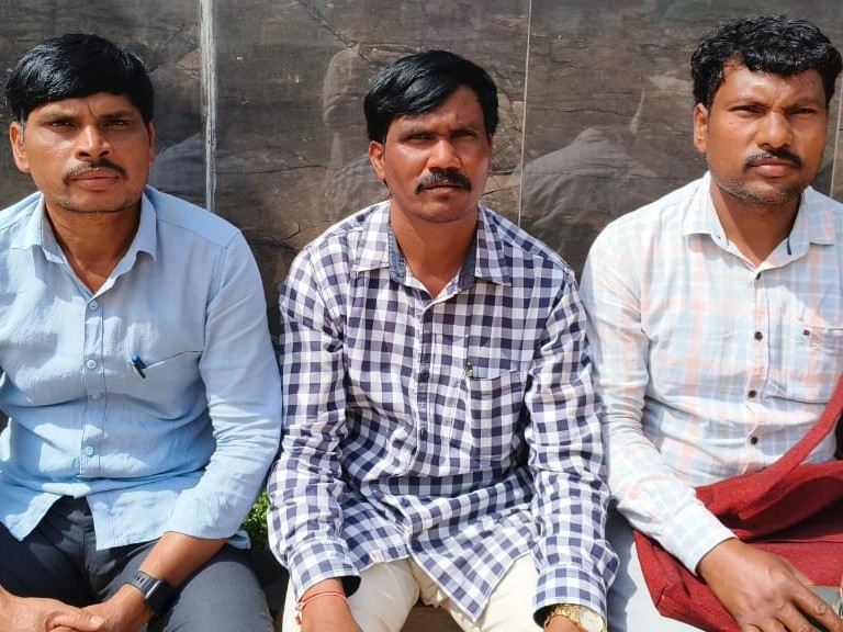 ‘గిరిజన కాఫీ రైతులను ఆదుకోవాలి’