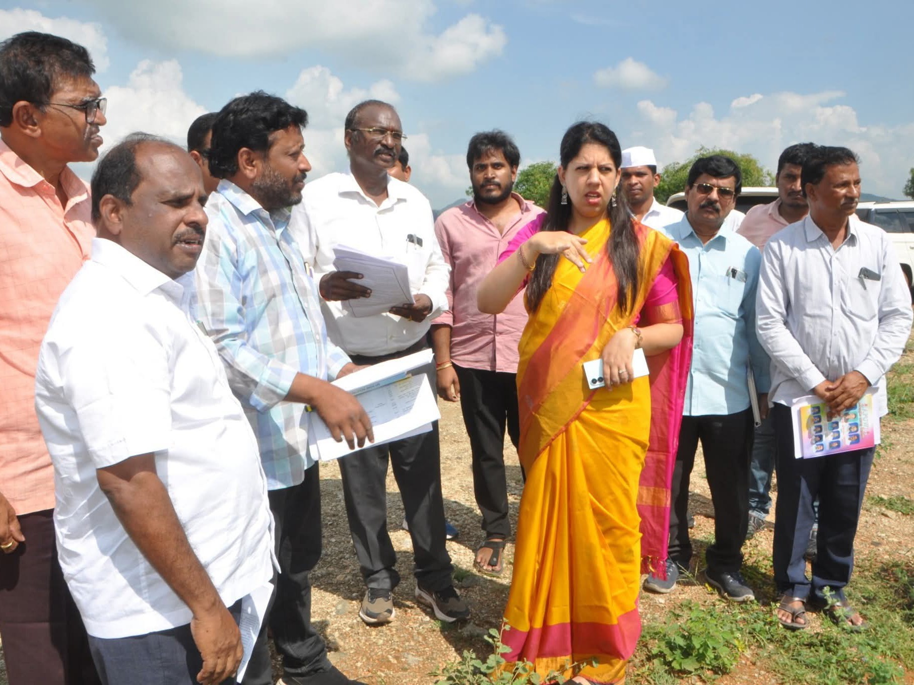 సెంటర్ ఆఫ్ ఎక్సలెన్స్ పనులను పరిశీలించిన కలెక్టర్