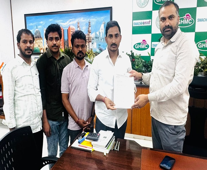 BRSపై ఈసీకి ఫిర్యాదు చేసిన కాంగ్రెస్