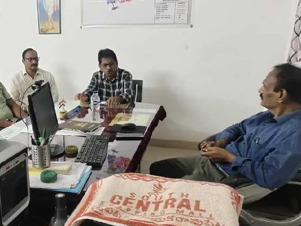 ‘తుఫాన్ నష్ట నివారణపై అవగాహన పెంచాలి’