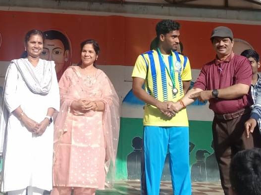 జాతీయ స్థాయి పోటీలకు ఎంపికైన విశాఖ వాసి