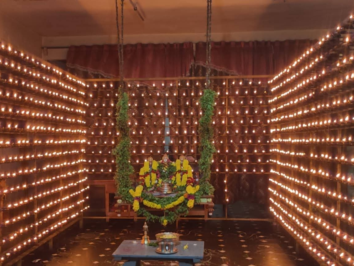 శ్రీవారి సన్నిధిలో ఘనంగా సహస్రదీపాలంకరణ