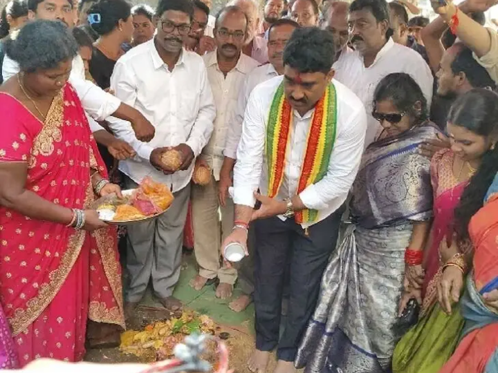 ఆధ్యాత్మిక భావాలు పెంచుకోవాలి: ఎమ్మెల్యే గొండు