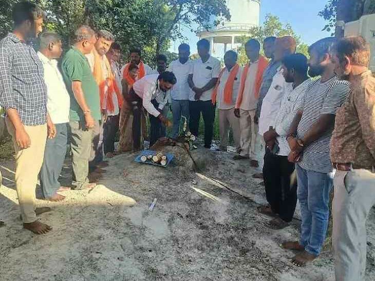 ప్రాథమిక ఆరోగ్య కేంద్రంలో బోరు మోటర్ ప్రారంభం