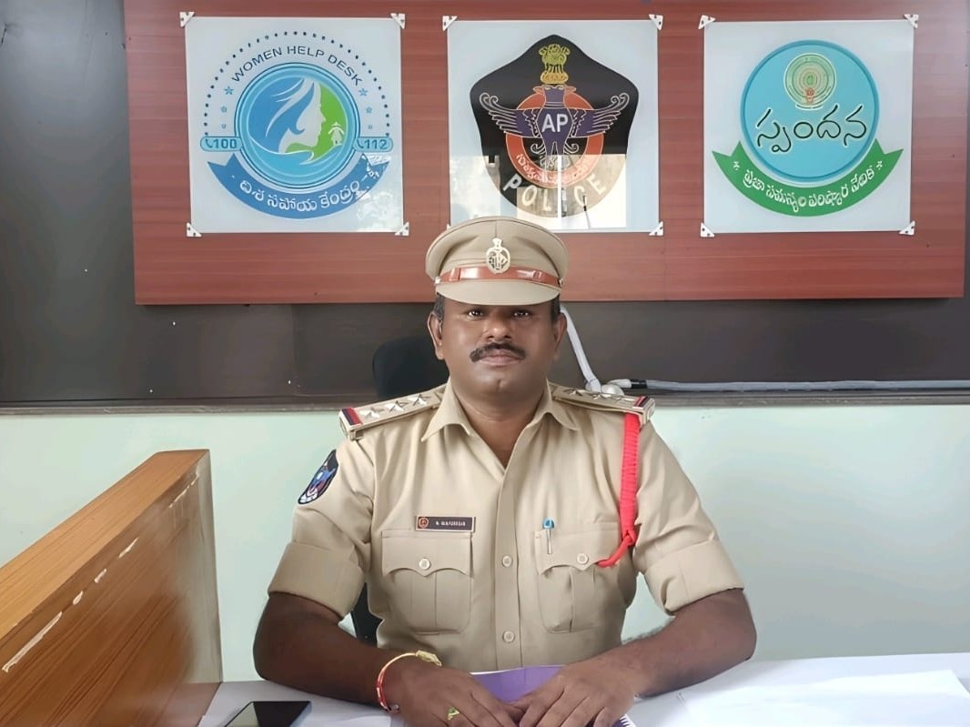 చోరీ కేసులో నిందితుల అరెస్టు