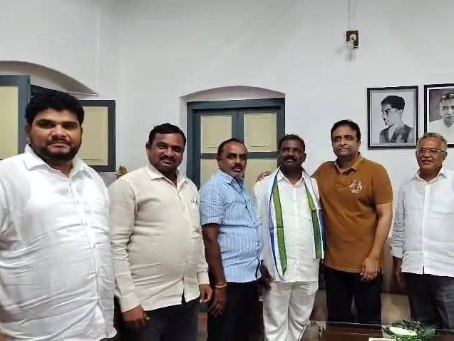 దాచేపల్లిలో టీడీపీ నాయకుడు వైసీపీలోకి చేరిక