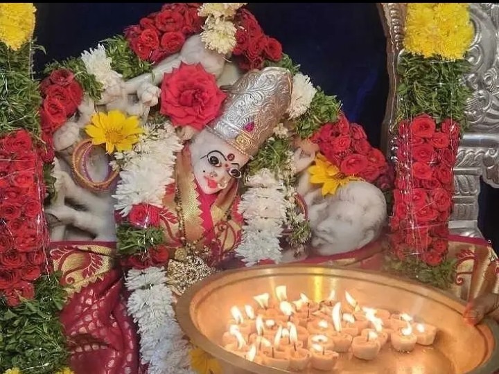 కార్తీక వెలుగుల్లో చాముండేశ్వరి