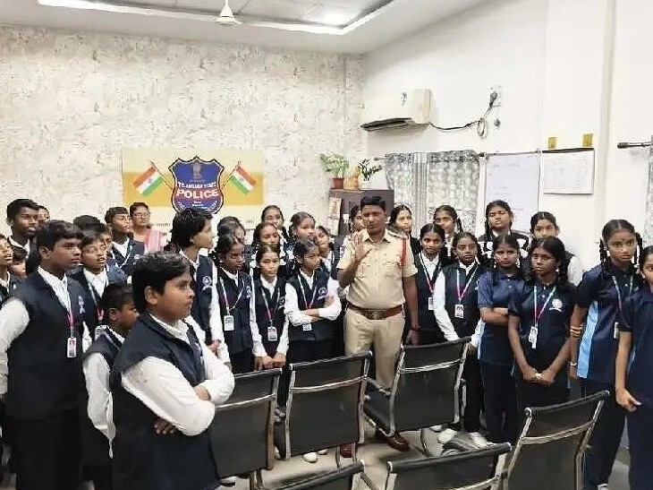 గోదావరిఖనిలో విద్యార్థులకు ఓపెన్ హౌస్