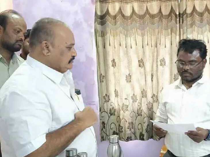 ‘ముస్లిం కబ్రిస్తాన్లో పరిశుభ్రత పనులు చేపట్టాలి’