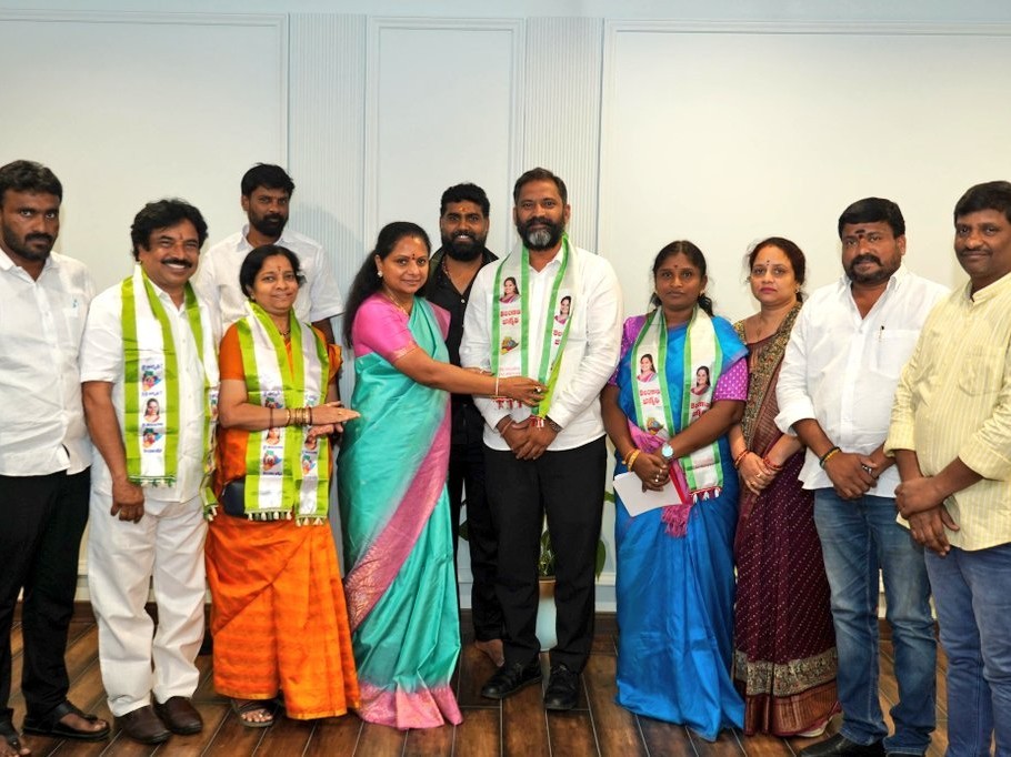 ‘MLC కవిత సమక్షంలో జాగృతిలో చేరికలు’