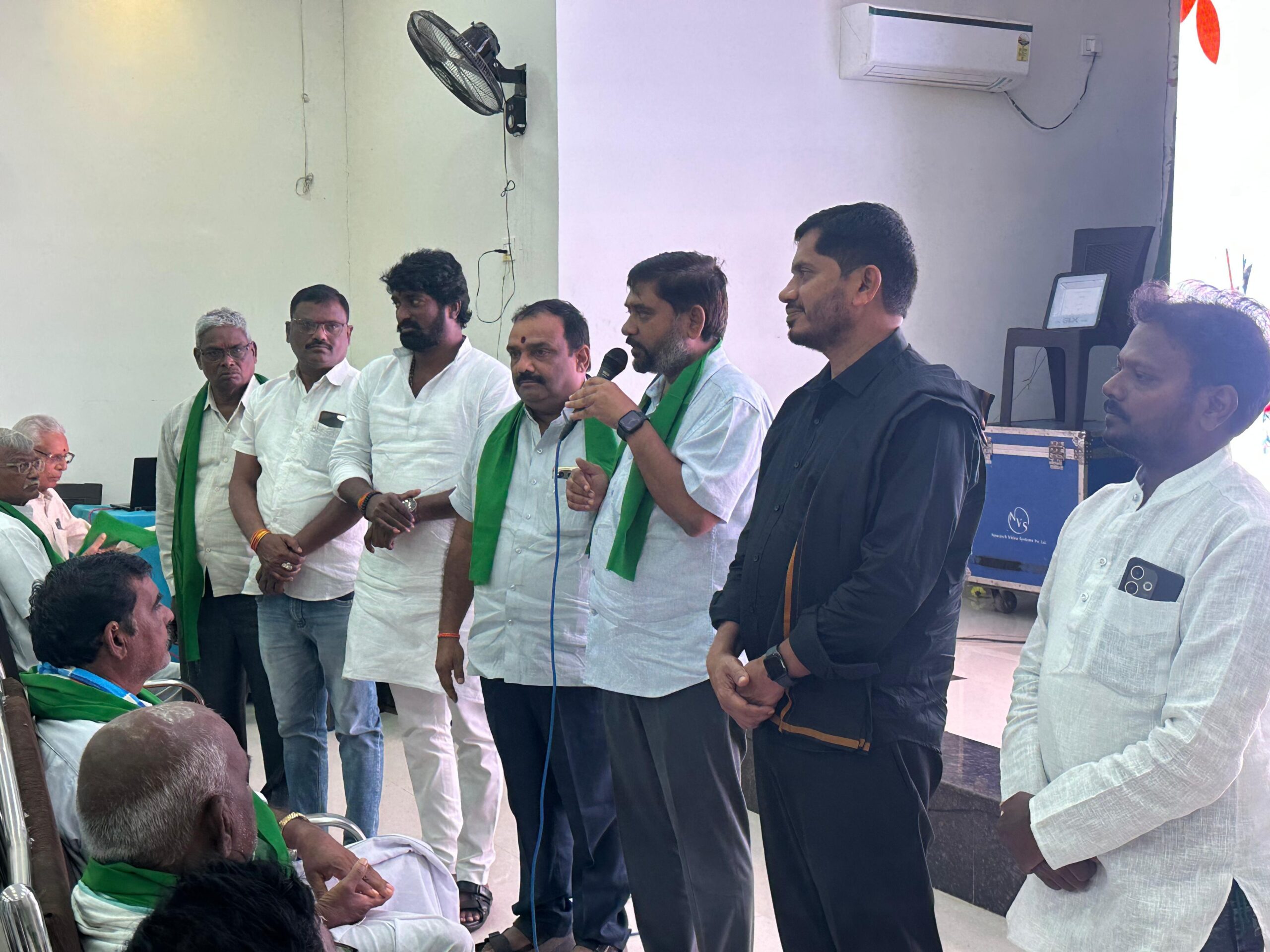 ప్రజా సంక్షేమానికి మొదటి ప్రాధాన్యత