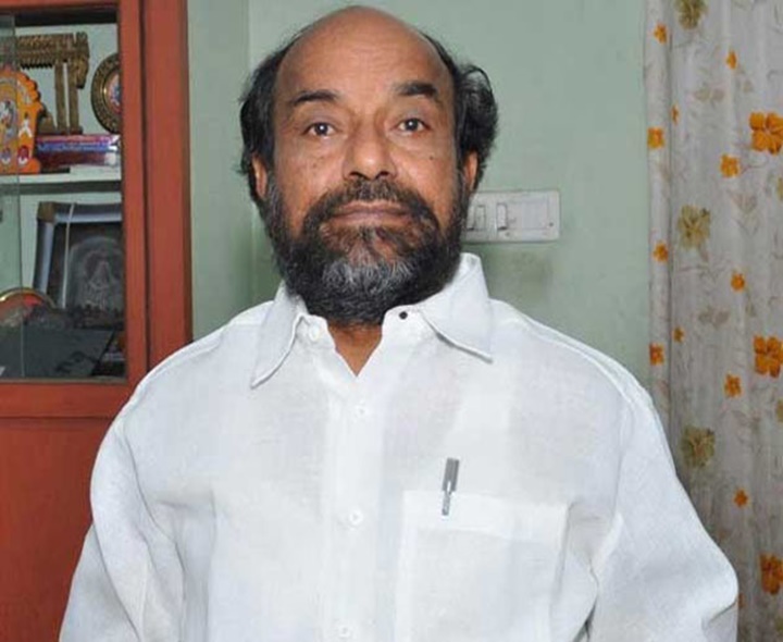 ధర్నా చౌక్‌లో ఎంపీ ఆర్.కృష్ణయ్య నిరసన