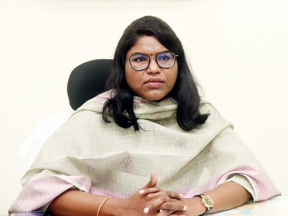 జిల్లాలో పాఠశాలలకు రెండు రోజులు సెలవులు