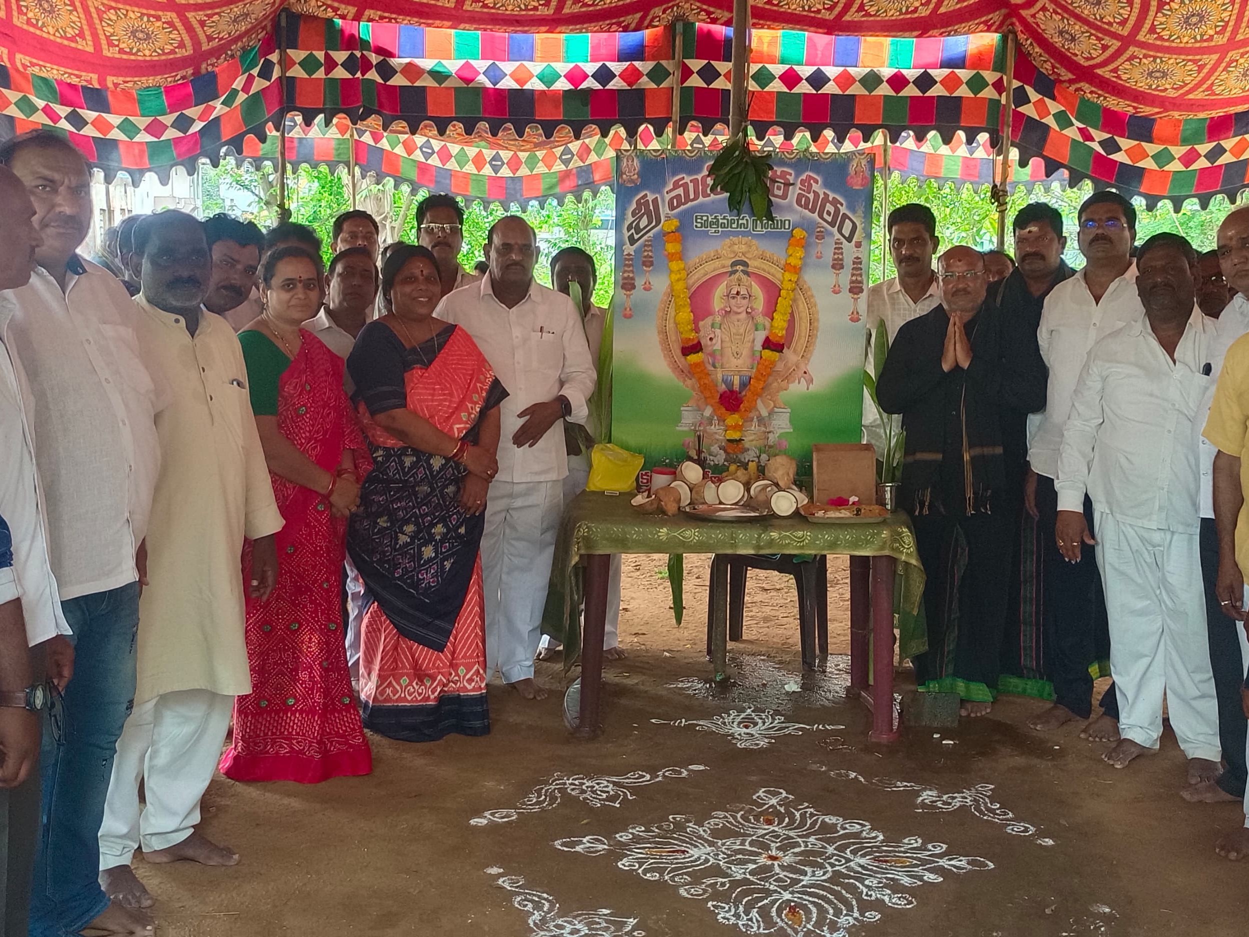నిత్య అన్నదాన కార్యక్రమంలో పాల్గొన్న ఎమ్మెల్యే