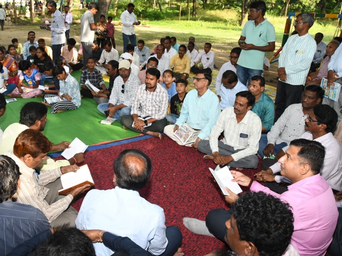పుస్తక పఠనంతో జ్ఞాపకశక్తి పెంపొందుతుంది: కలెక్టర్