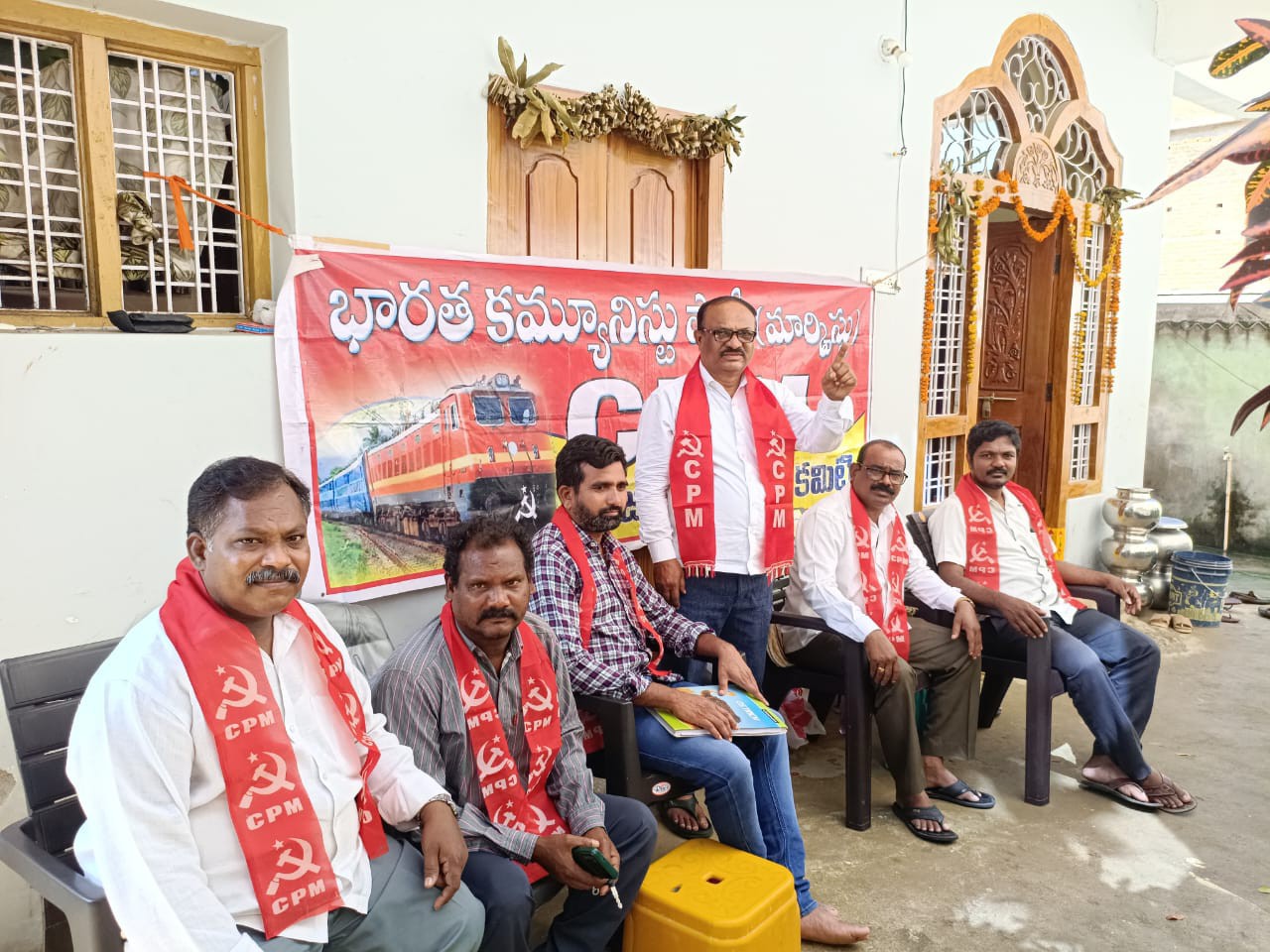 ‘పోరాటం చేయడానికి సిద్ధం కావాలి’