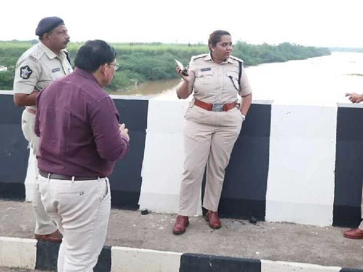 రాళ్లపాడు జలాశయాన్ని పరిశీలించిన ఎస్పీ