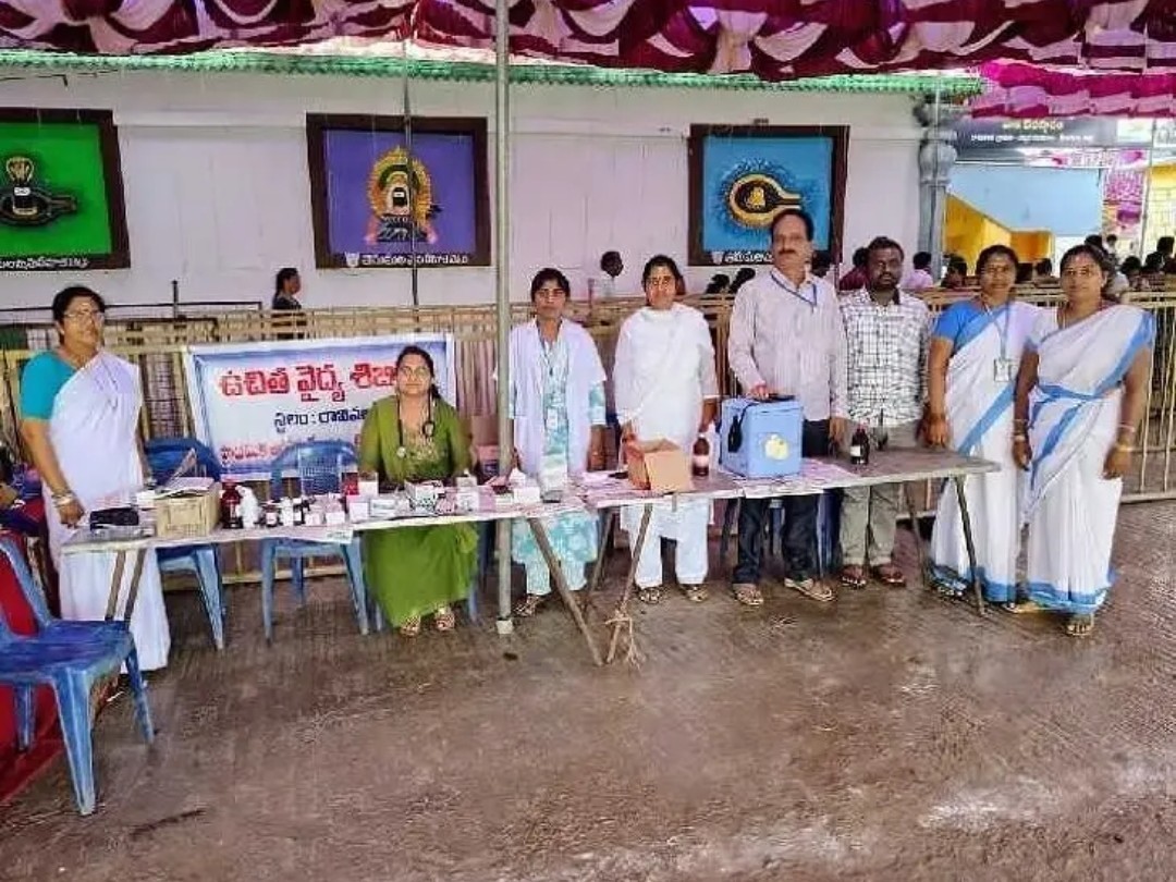 శ్రీ ఎండల మల్లికార్జున స్వామి ఆలయం వద్ద వైద్య శిబిరం