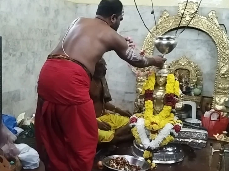 శివయ్యకు మహాన్యాస పూర్వక రుద్రాభిషేకం.!