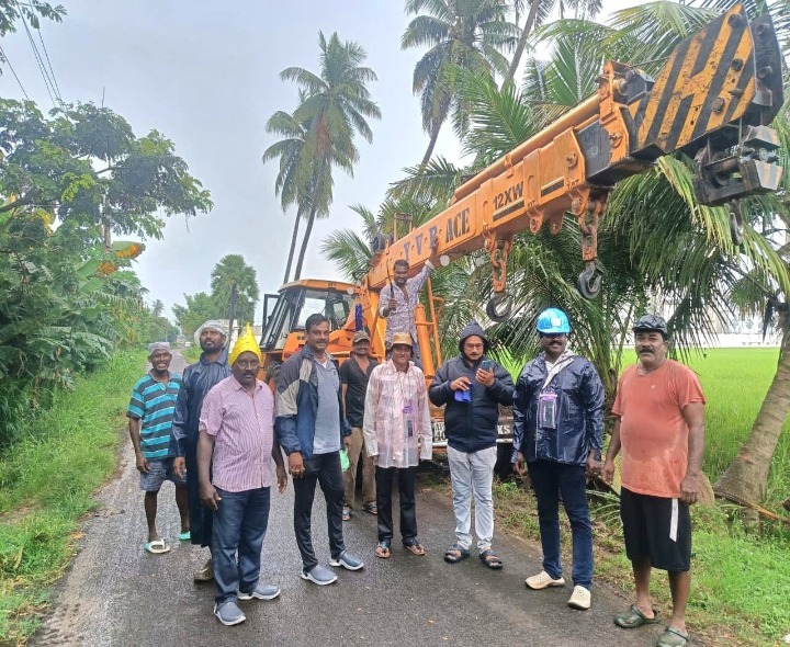 జిల్లాలో అప్రమత్తమైన విద్యుత్ శాఖ