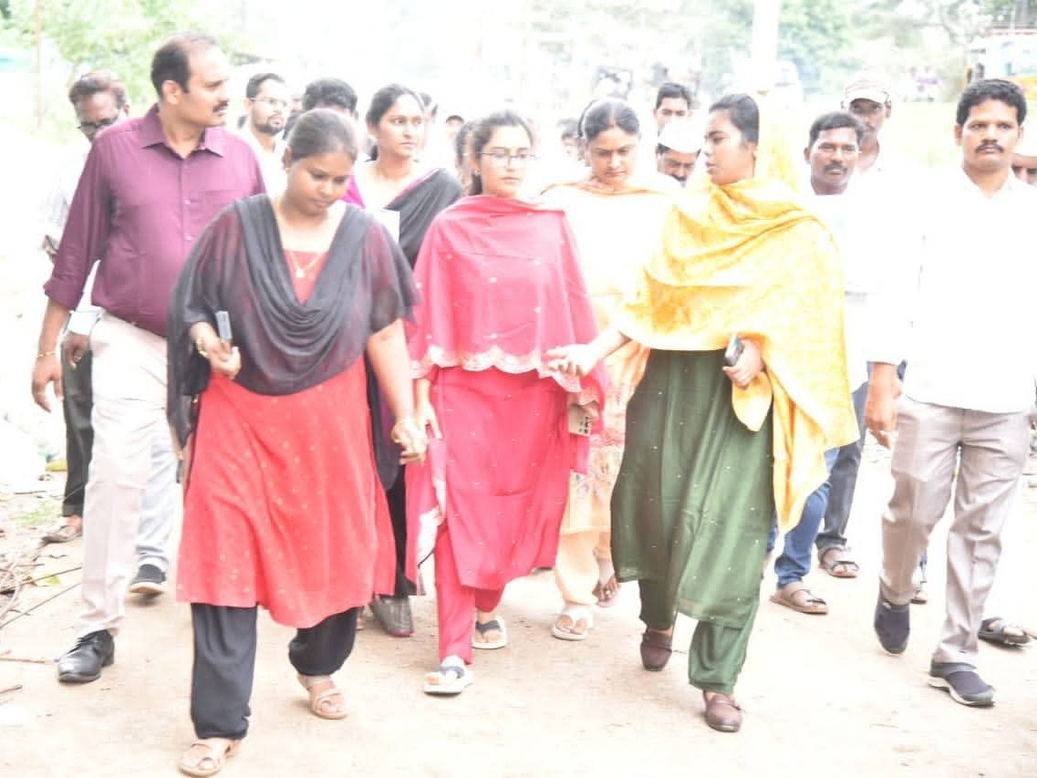 తెనాలిలో కలెక్టర్ తమీమ్ అన్సారియా పర్యటన