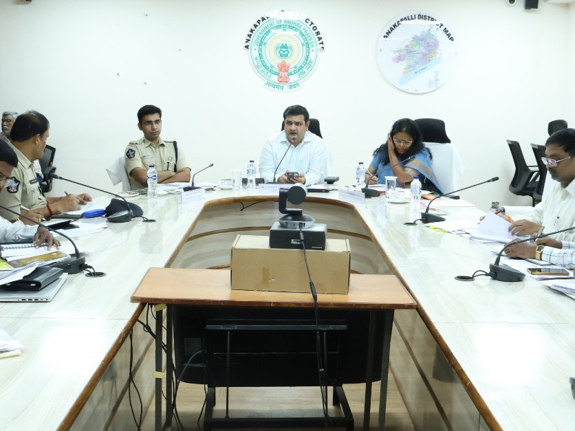 ‘తుఫాన్ ప్రభావిత ప్రాంతాలను గుర్తించాలి’