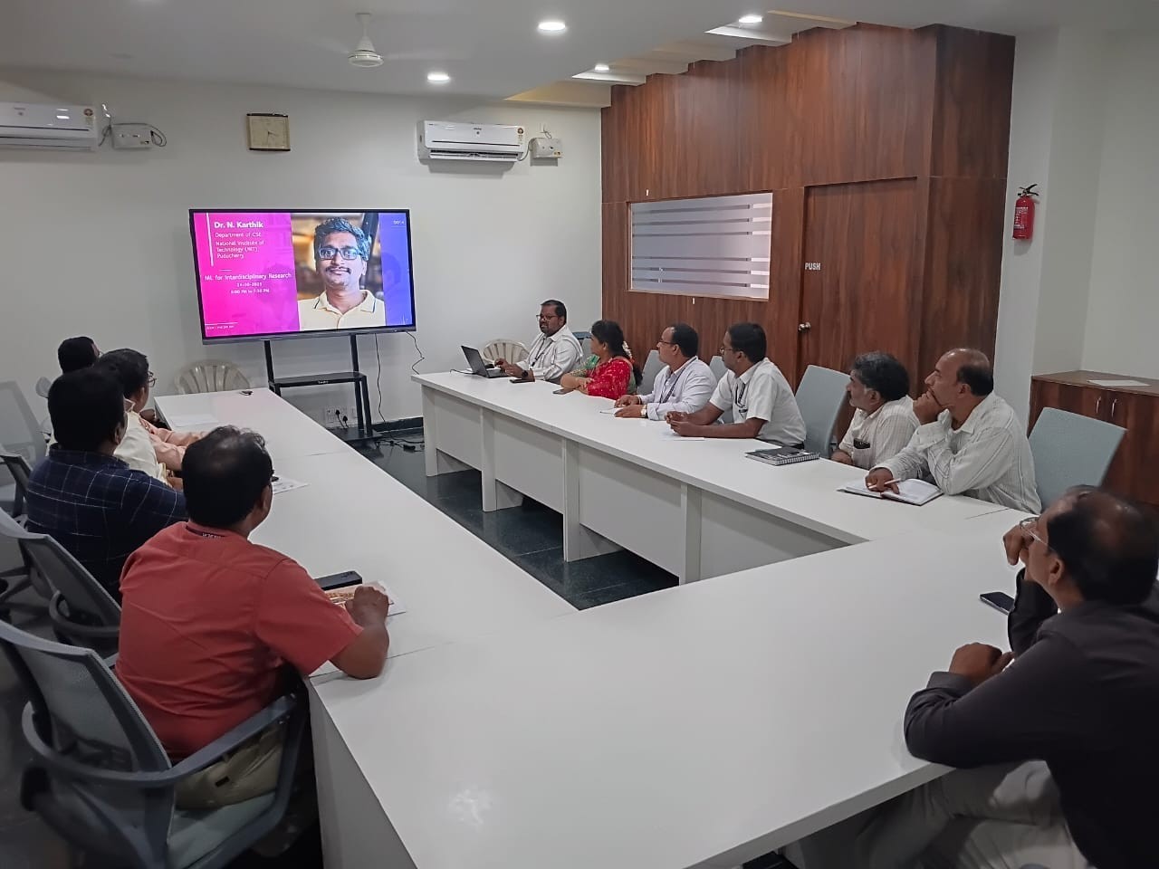 అధ్యాపకులకు పరిశోధన ఆధారిత విద్యపై అవగాహన