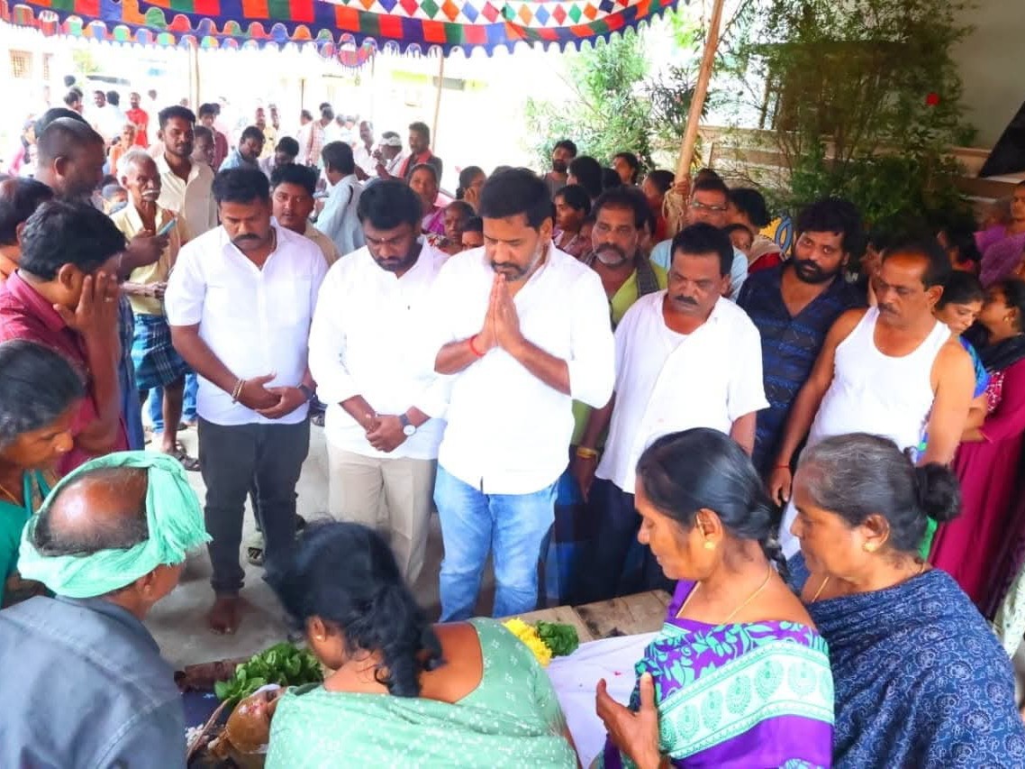 కార్పొరేటర్‌ను పరామర్శించిన ఎమ్మెల్యే గురజాల