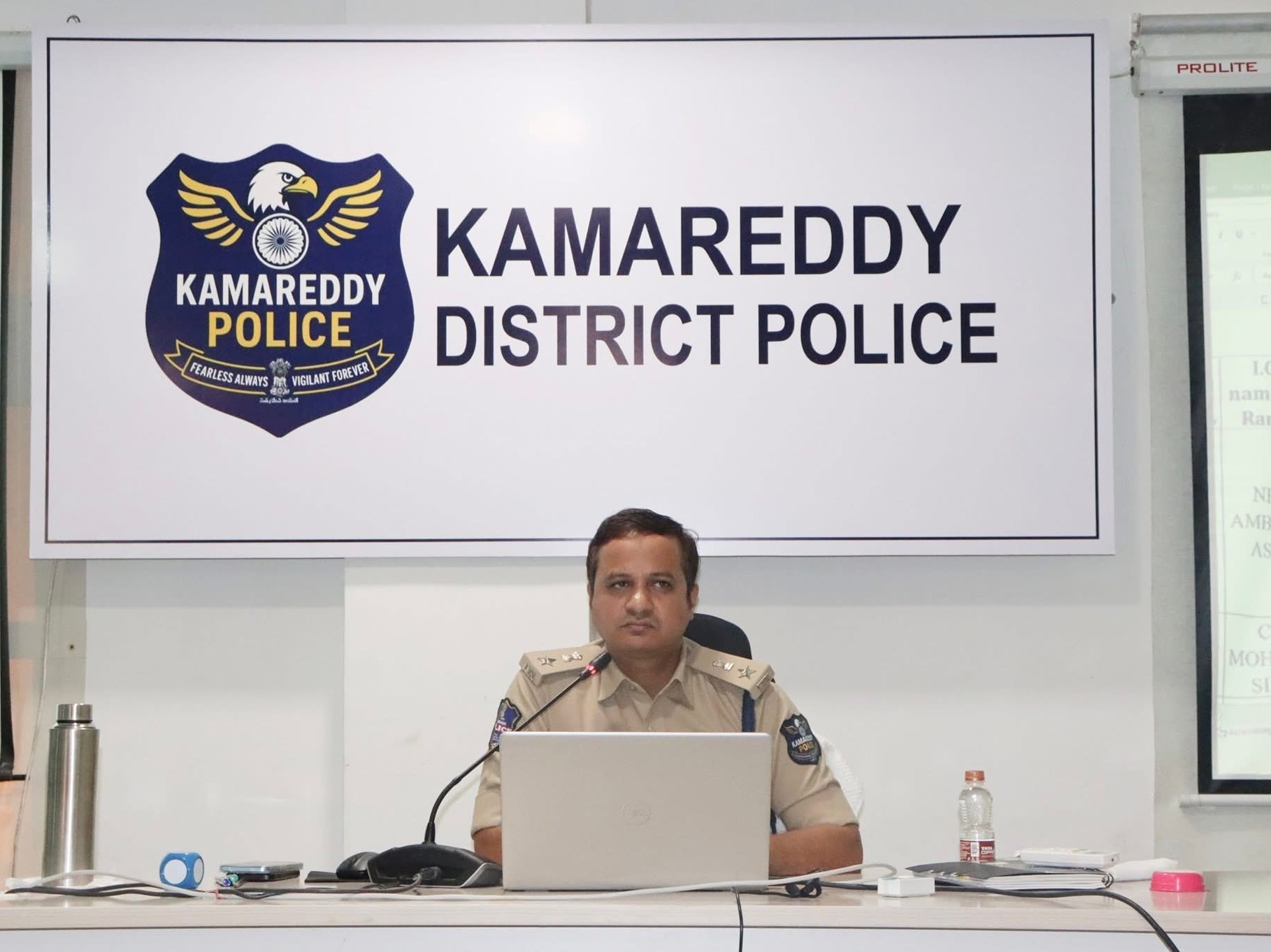 రక్తదాన శిబిరాన్ని విజయవంతం చేయండి: SP