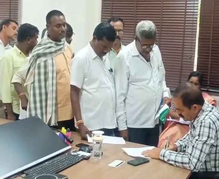 ప్రజావాణి కి 19 దరఖాస్తులు
