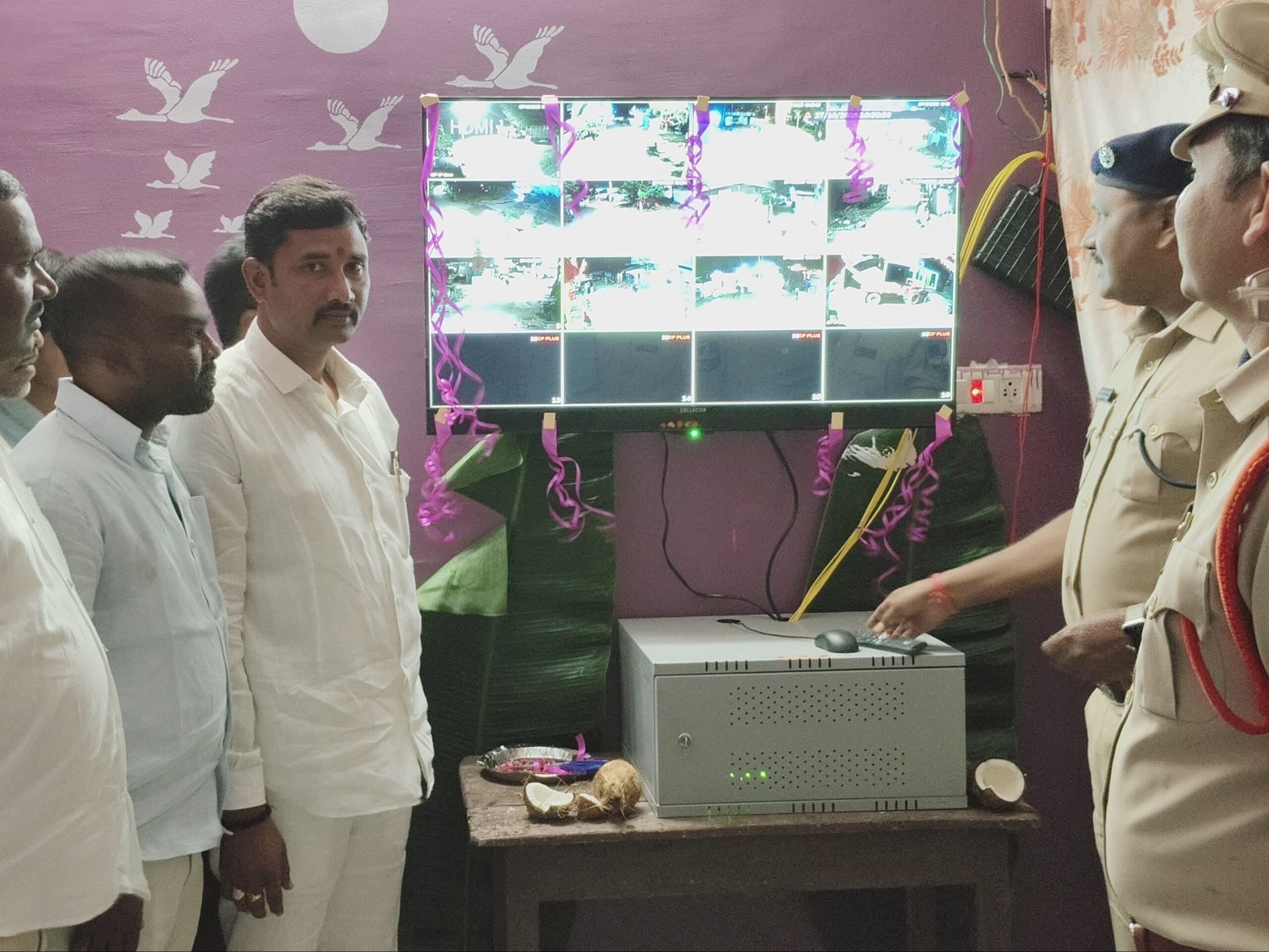 సీసీ కెమెరాలు ప్రారంభం