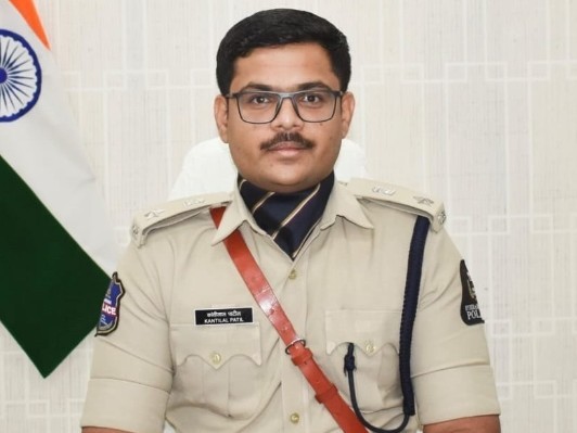 ఇద్దరు సైబర్ నేరగాళ్లు అరెస్ట్: ఎస్పీ