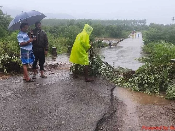 ‘గొడ్డేరు వాగు వద్ద ప్రజలు అప్రమత్తంగా ఉండండి’