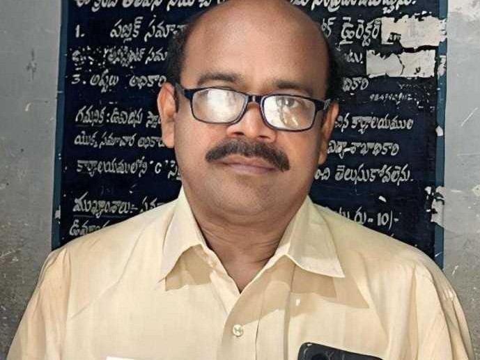‘వచ్చే ఏడాది 44 మంది హెచ్ఎంల ఉద్యోగ విరమణ’