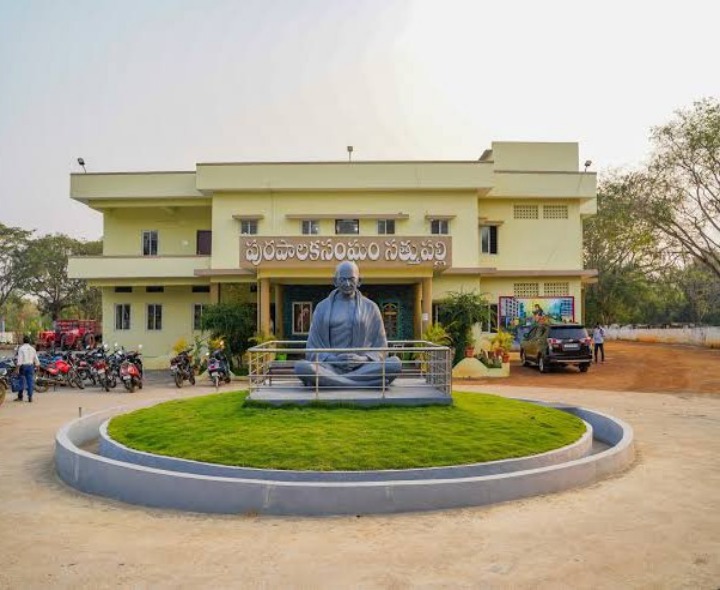 ‘సత్తుపల్లి అభివృద్ధికి రూ. 15 కోట్ల నిధులు’