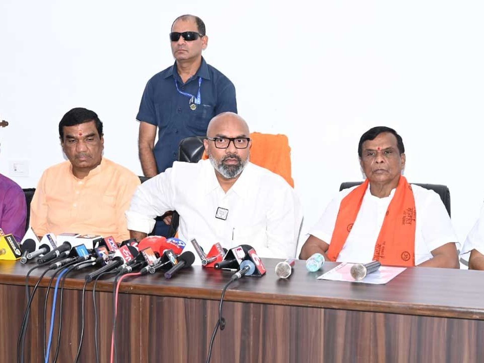 కవిత,సీఎం రేవంత్ బిజినెస్ పార్ట్​నర్లు: ఎంపీ అర్వింద్​