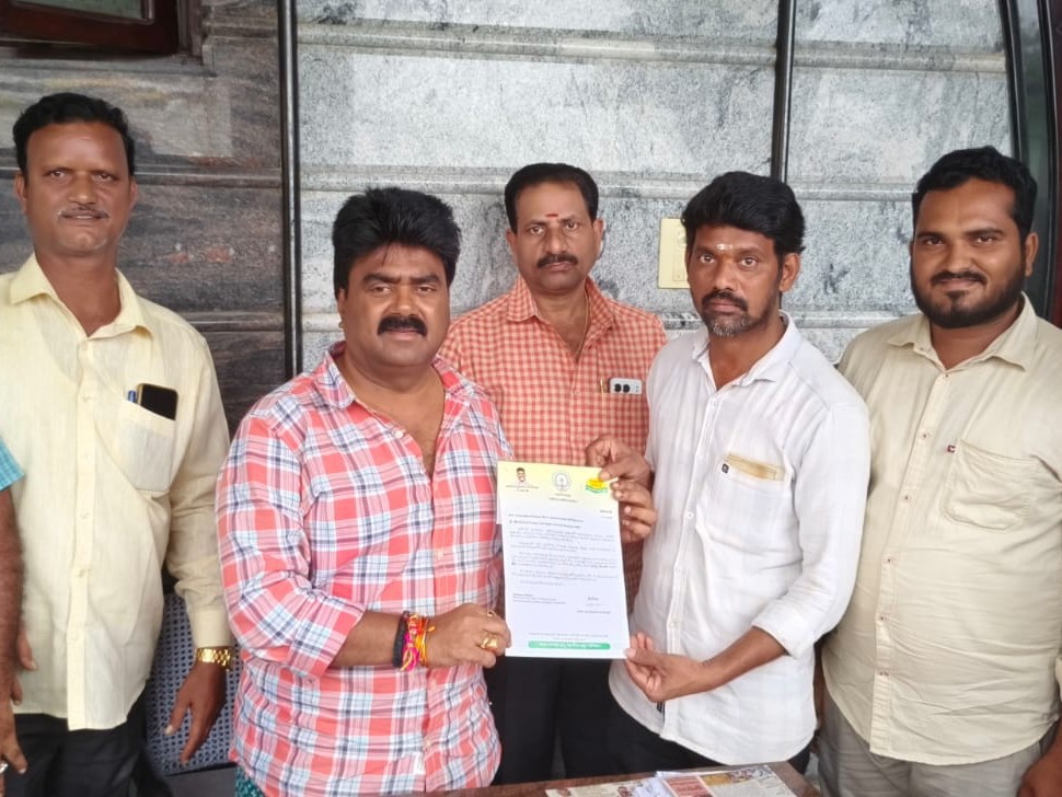 ఆపదలో ఉన్నవారికి ప్రభుత్వం అండగా నిలుస్తోంది: MLA