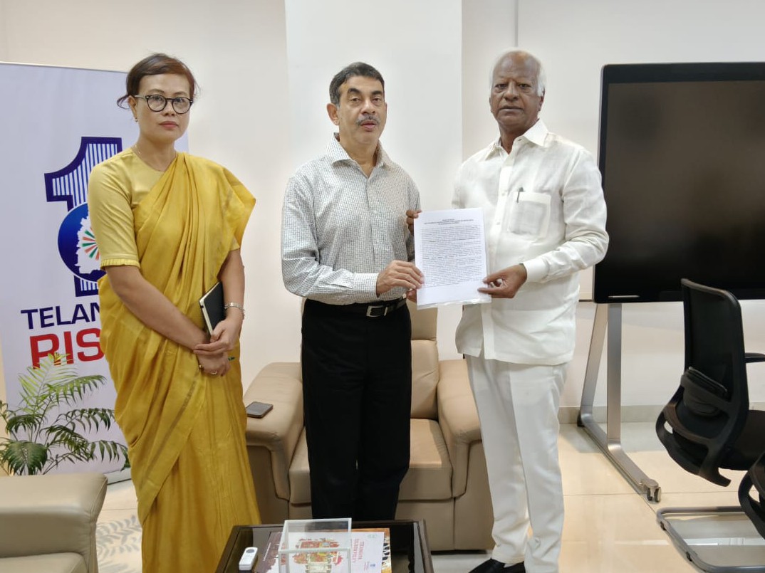 అంతర్జాతీయ క్రికెట్ స్టేడియంపై ఎమ్మెల్యే సమీక్ష