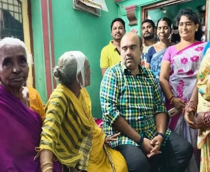 ఇంటి పైకప్పు పెచ్చు ఊడి మహిళకు గాయాలు